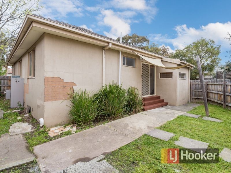 1/4 Dawn avenue, Dandenong VIC 3175