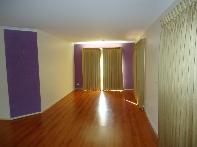 18 Emily Drive, Narre Warren VIC 3805