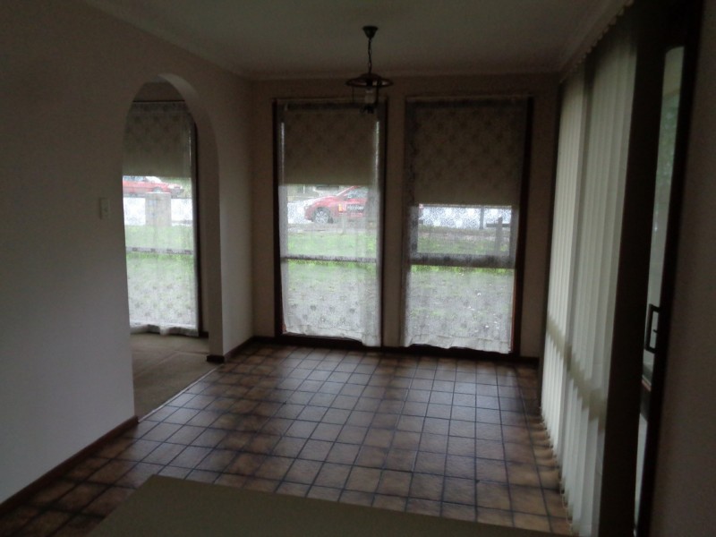 35 Saxonwood Drive, Narre Warren VIC 3805