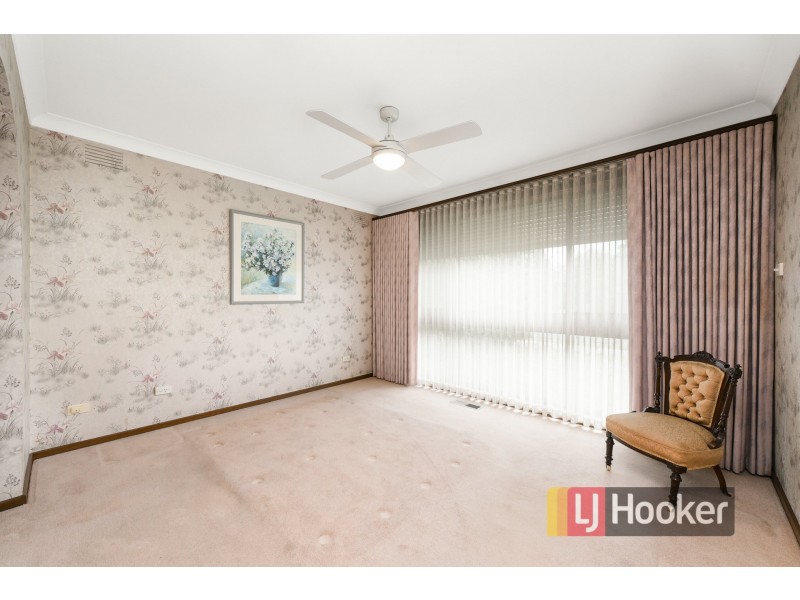 13 Regal Avenue, Hallam VIC 3803