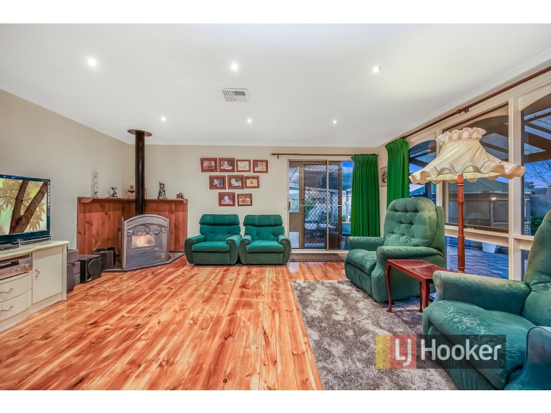 4 Gracilis Court, Endeavour Hills VIC 3802