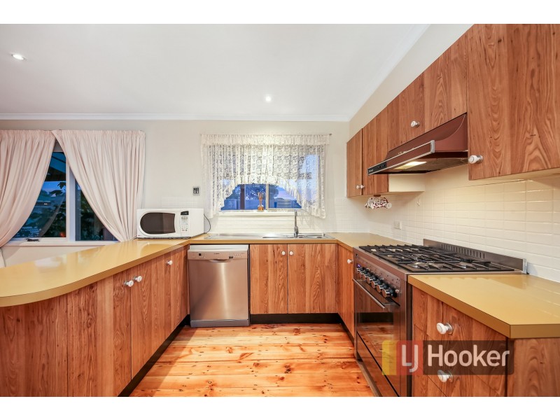 4 Gracilis Court, Endeavour Hills VIC 3802