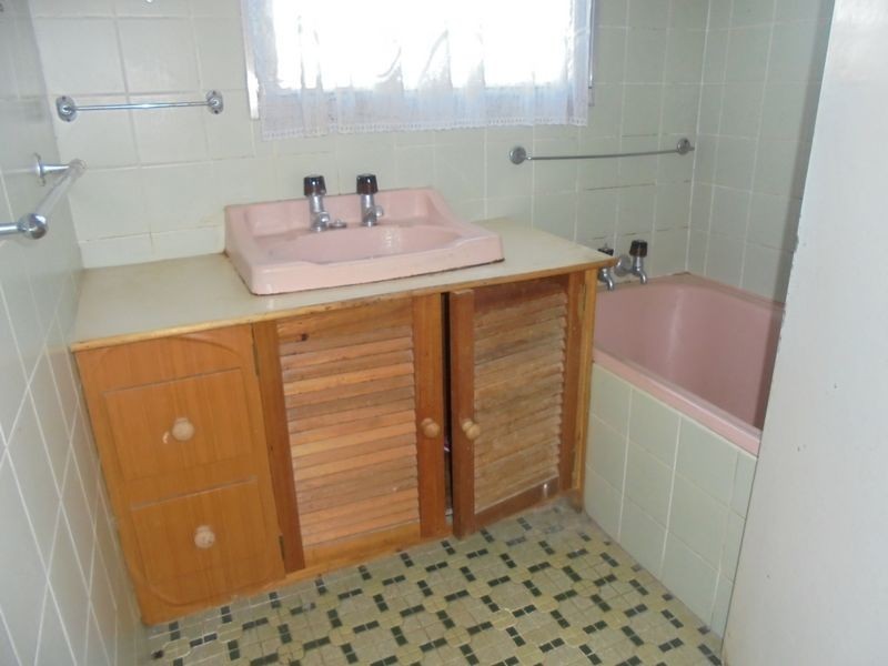 24 Ti Tree Drive, Doveton VIC 3177