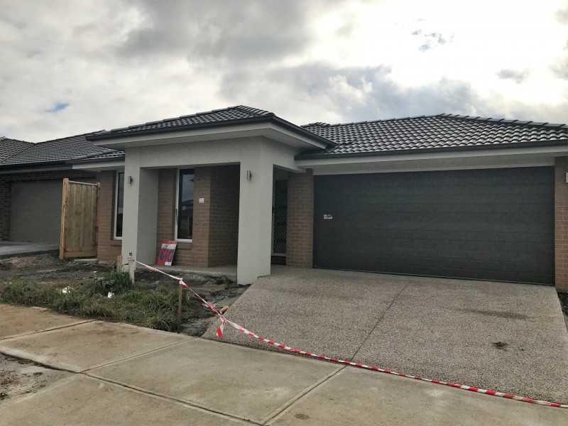 Lot 610/17 Arubi Avenue, Clyde North VIC 3978