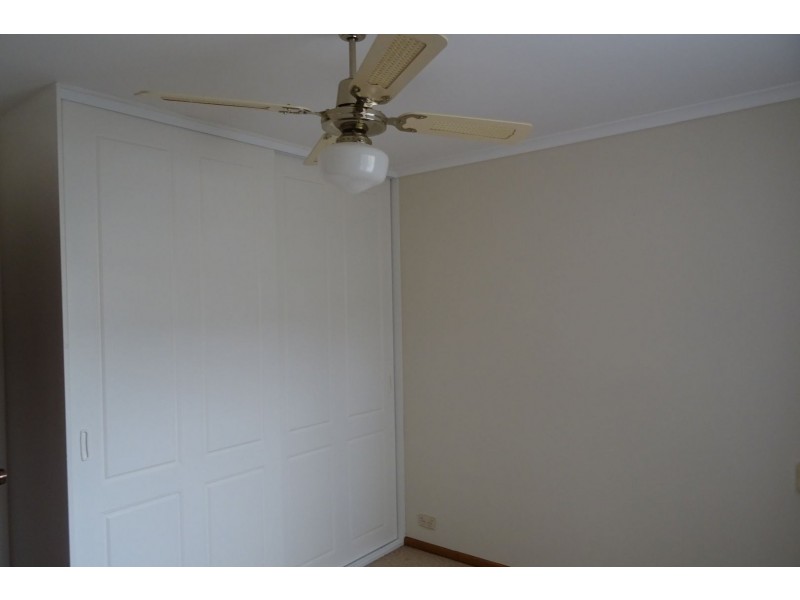 2 Whitestone Court, Endeavour Hills VIC 3802