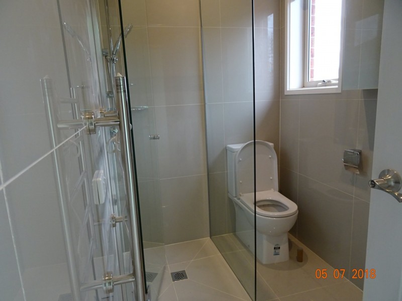 1/42 King George Parade, Dandenong VIC 3175