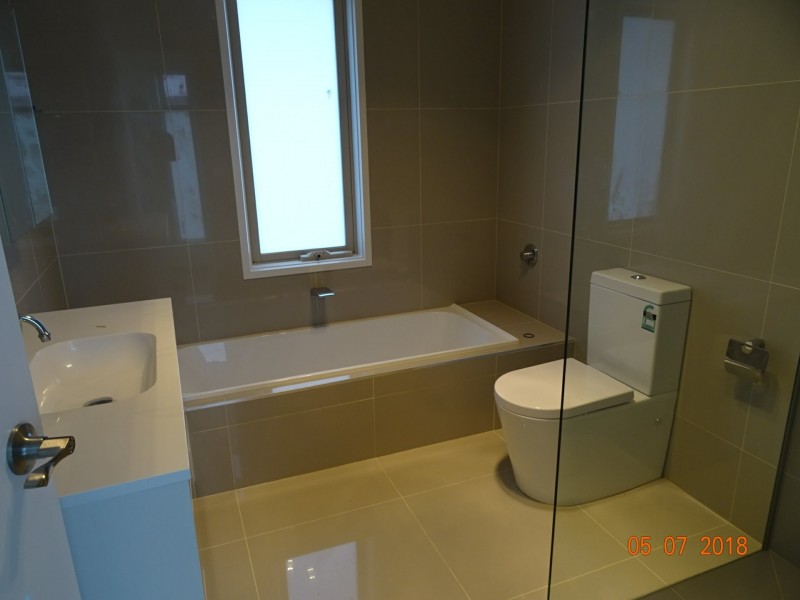 1/42 King George Parade, Dandenong VIC 3175