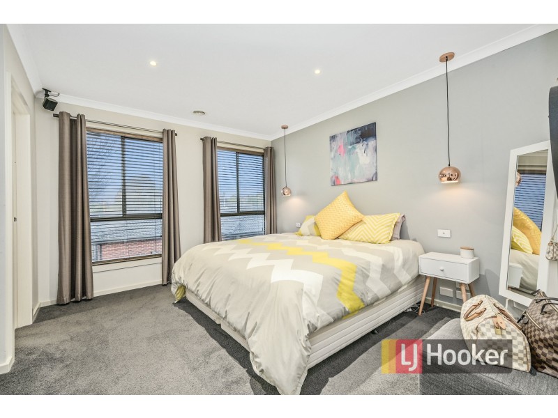 5/7 Baileyana Drive, Endeavour Hills VIC 3802