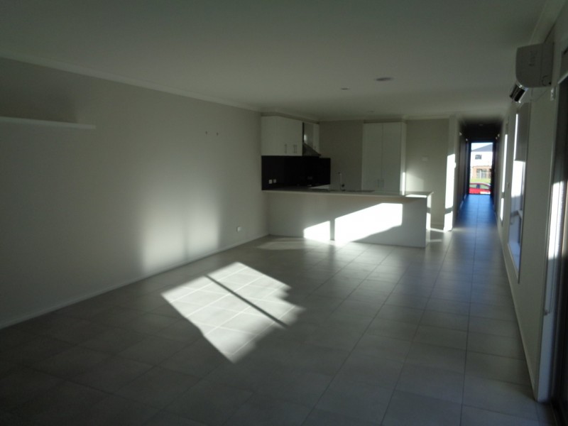 7 Harrison Way, Pakenham VIC 3810