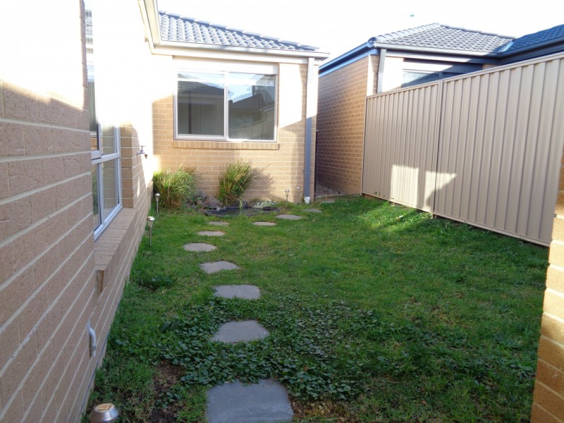 7 Harrison Way, Pakenham VIC 3810