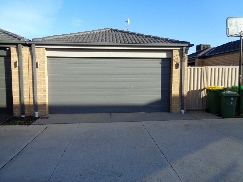 7 Harrison Way, Pakenham VIC 3810