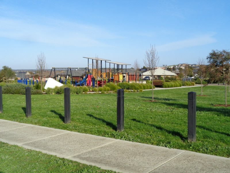 7 Harrison Way, Pakenham VIC 3810