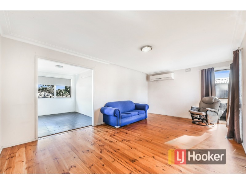 22 James Cook Drive, Endeavour Hills VIC 3802