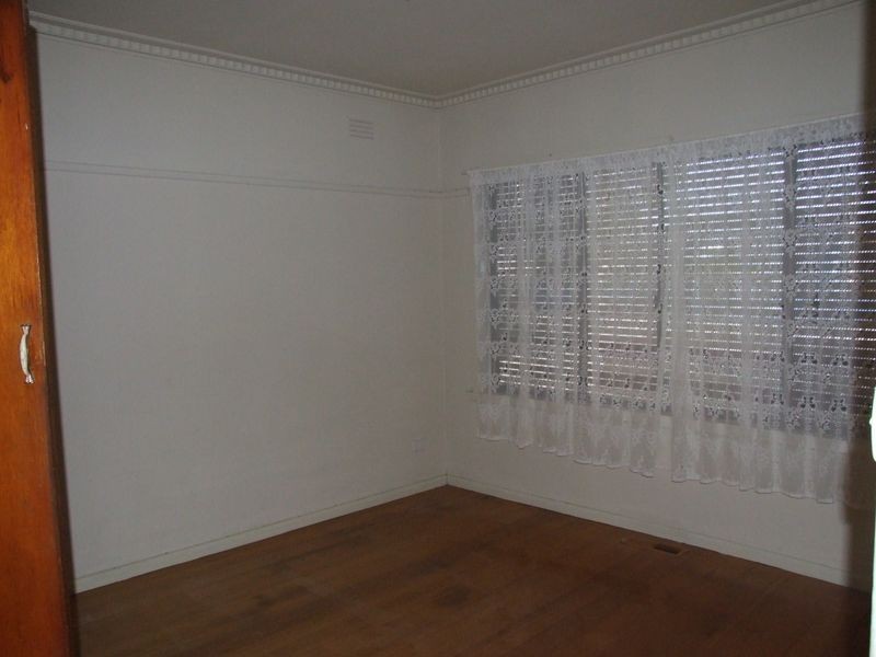 16 Roberta Street, Dandenong VIC 3175