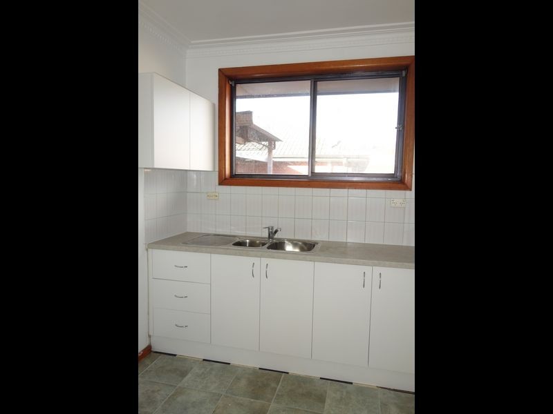 33 Hammond Road, Dandenong VIC 3175