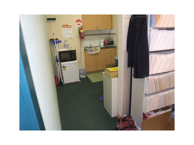 Room 1/61 Heatherton Road, Endeavour Hills VIC 3802