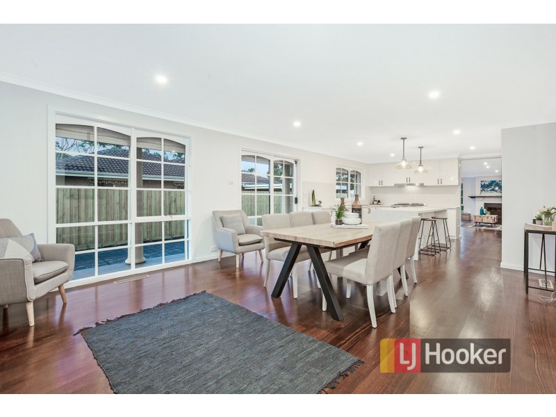 15 Baileyana Dr, Endeavour Hills VIC 3802