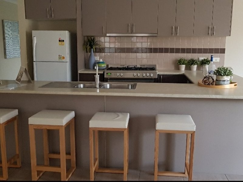 144 Paterson Drive, Lynbrook VIC 3975