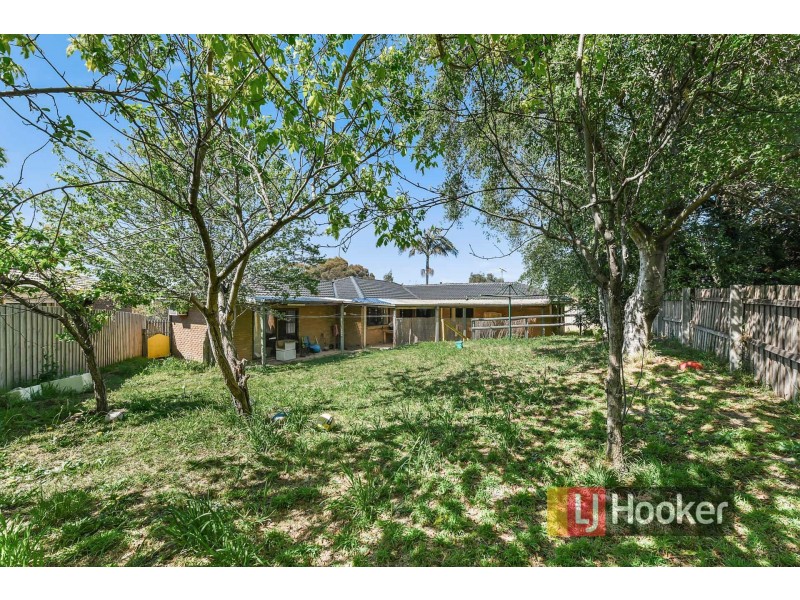 11 Dalvana Court, Hampton Park VIC 3976