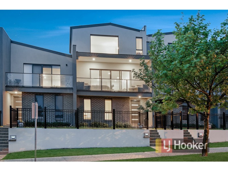 53 Botanic Drive, Pakenham VIC 3810