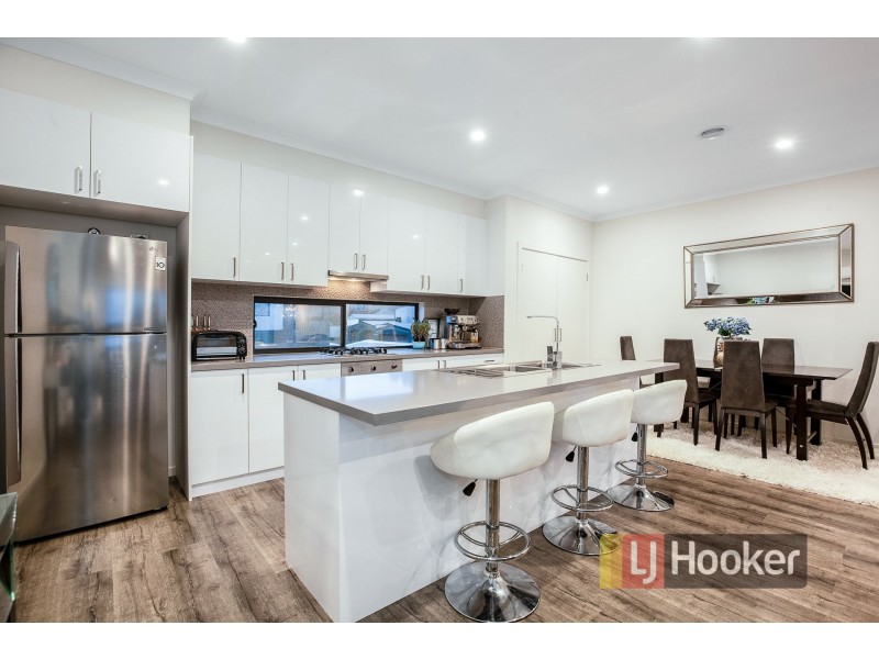 53 Botanic Drive, Pakenham VIC 3810