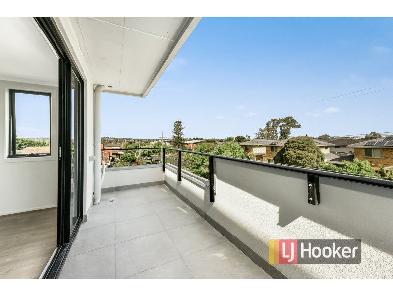 1 & 102/79 Ann Street, Dandenong VIC 3175