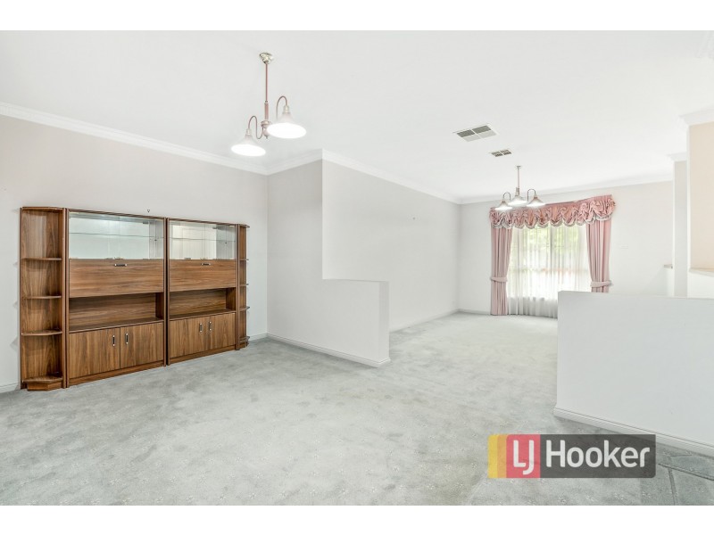 5 Cobblestone Avenue, Narre Warren South VIC 3805