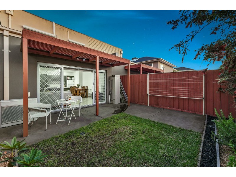 16 Allan Street, Dandenong VIC 3175
