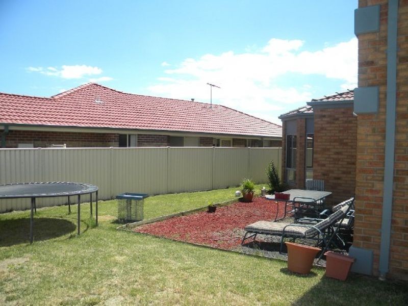 30 Bluehills Boulevard, Pakenham VIC 3810