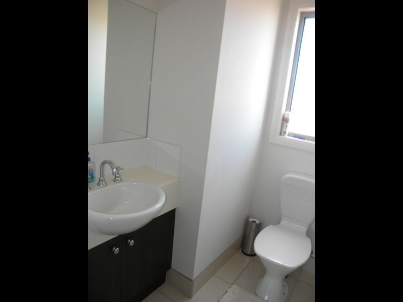 30 Bluehills Boulevard, Pakenham VIC 3810