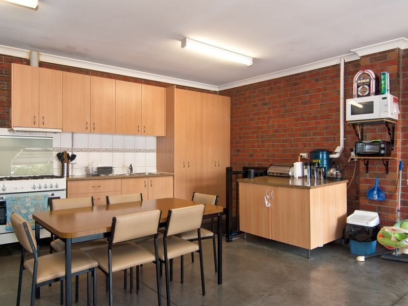 4 Deepdale Street, Dandenong VIC 3175