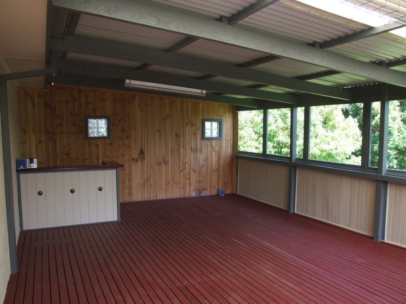 11 Gumbuya Close, Eumemmerring VIC 3177