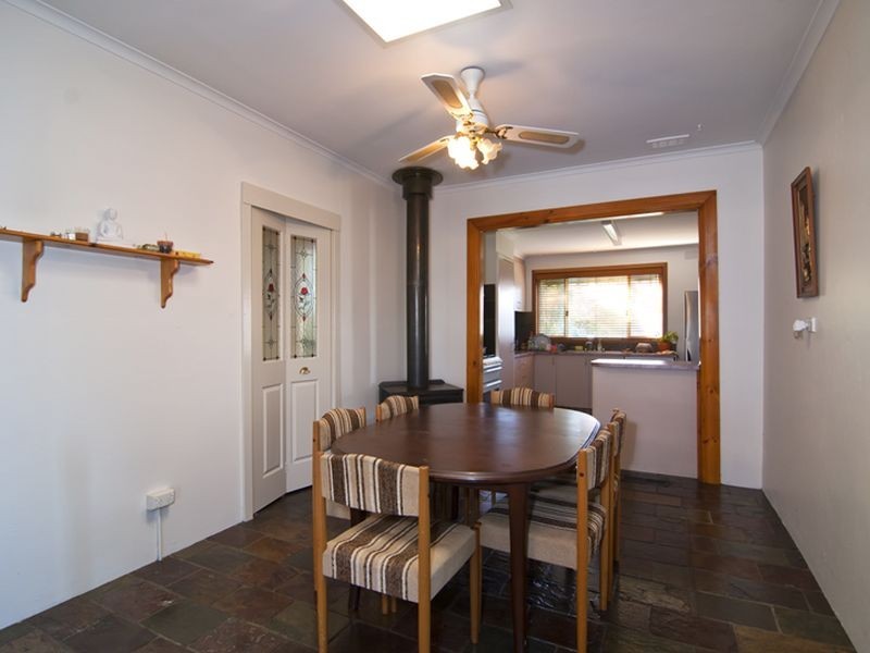 8 Camellia Court, Doveton VIC 3177