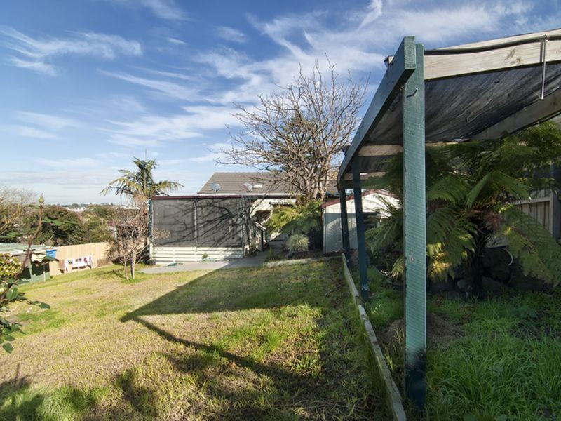 8 Camellia Court, Doveton VIC 3177