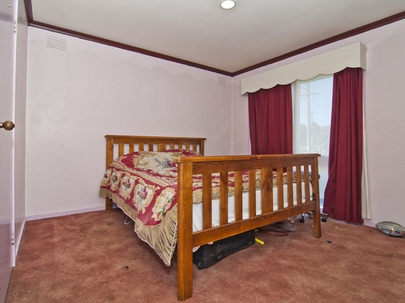 7 Jarvis Crescent, Dandenong North VIC 3175