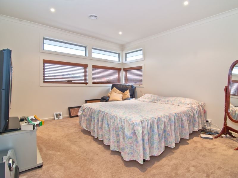 23 Barrier Reef Circuit, Endeavour Hills VIC 3802