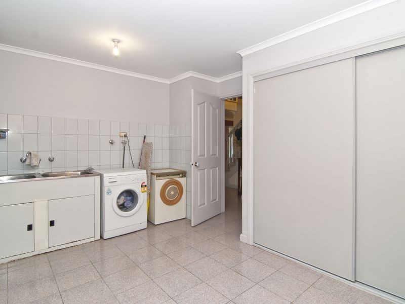 11 Moody Place, Endeavour Hills VIC 3802