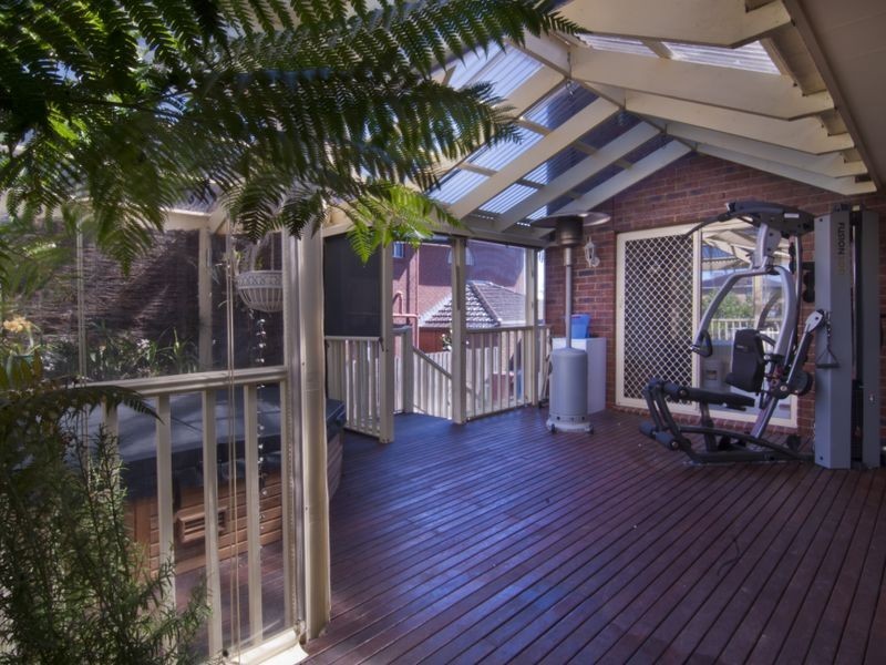 58 Joseph Banks Crescent, Endeavour Hills VIC 3802