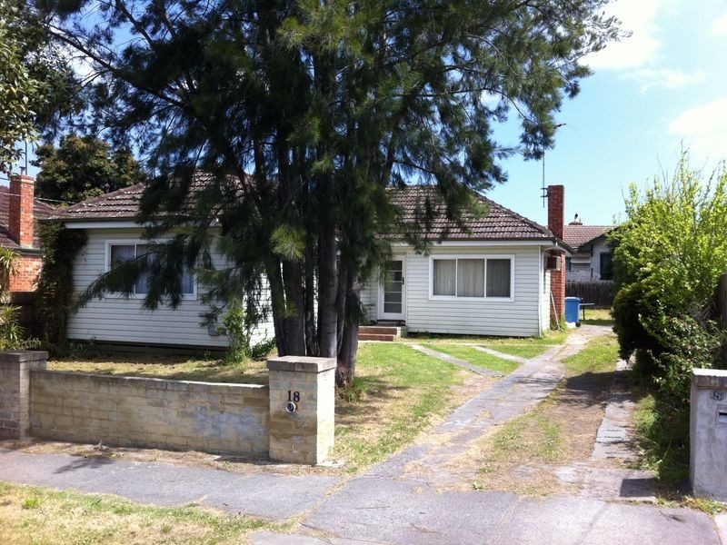 18 Fifth Avenue, Dandenong VIC 3175