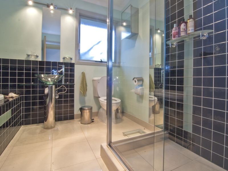 4 Mossgiel Park Drive, Endeavour Hills VIC 3802