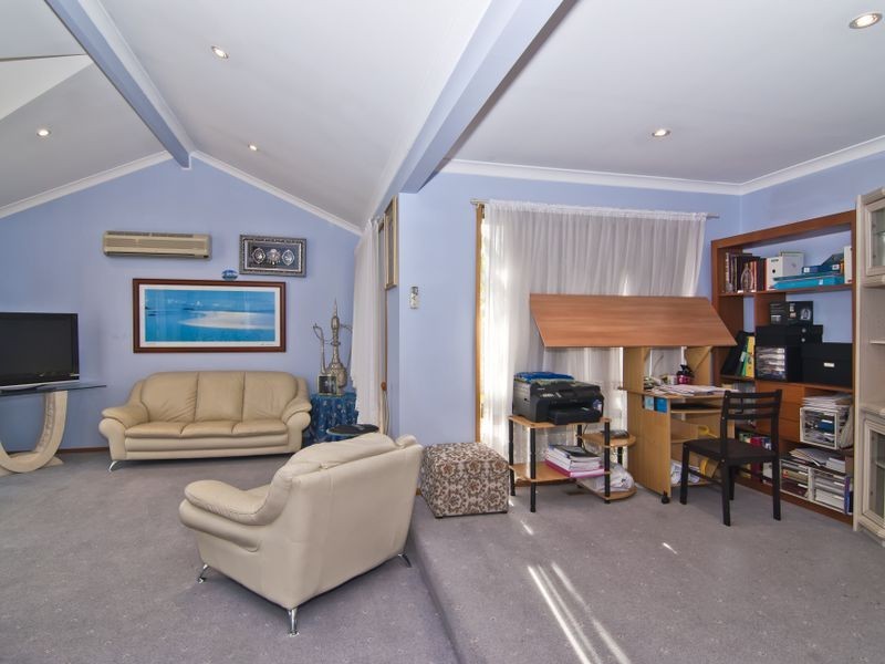 6 Bogong Close, Hallam VIC 3803