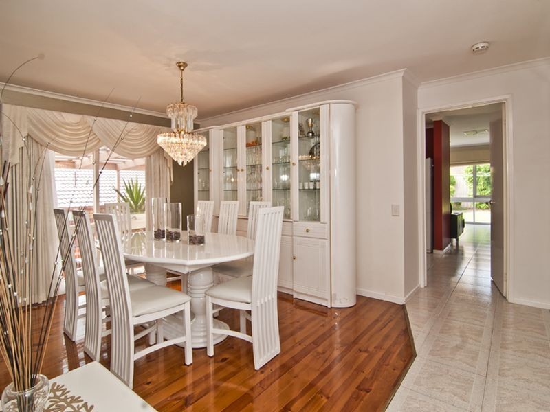 6 Sargood Court, Endeavour Hills VIC 3802