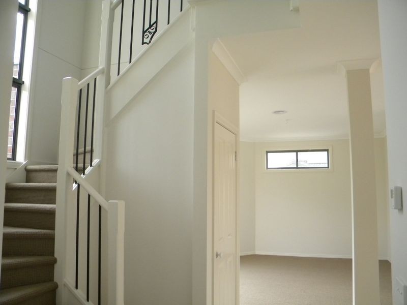 2/ 6 Adelaide Street, Dandenong VIC 3175