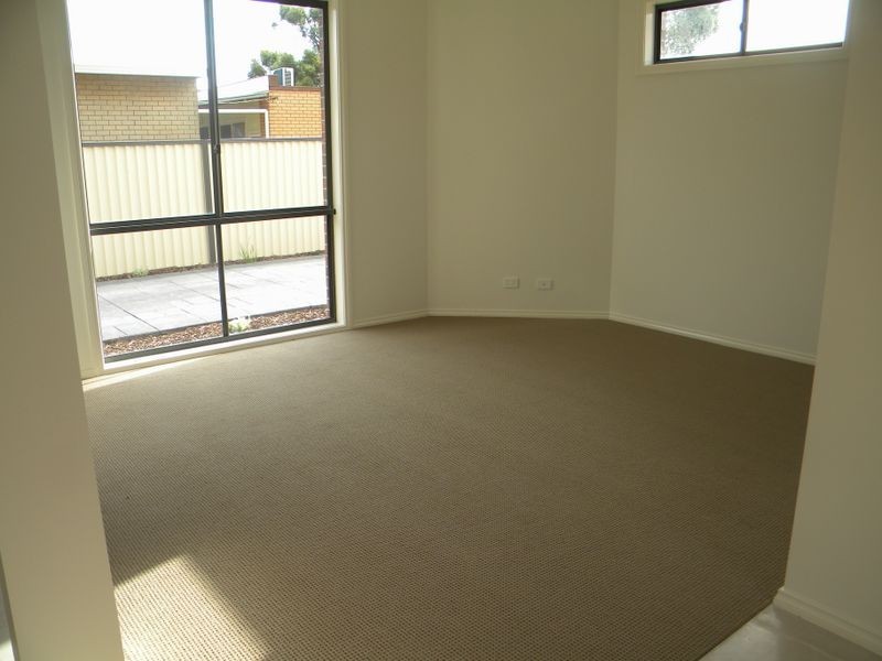 2/ 6 Adelaide Street, Dandenong VIC 3175