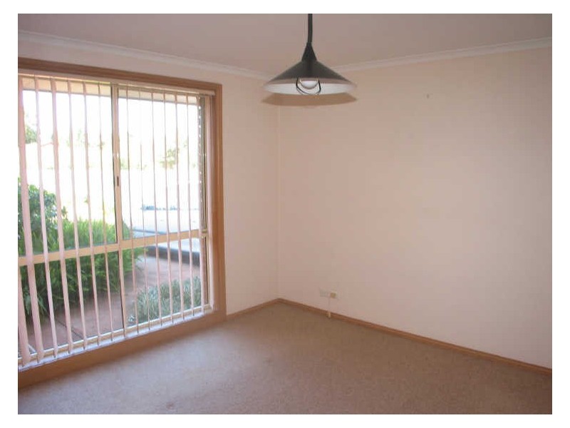 4/110 Kelvinside Road, Noble Park VIC 3174