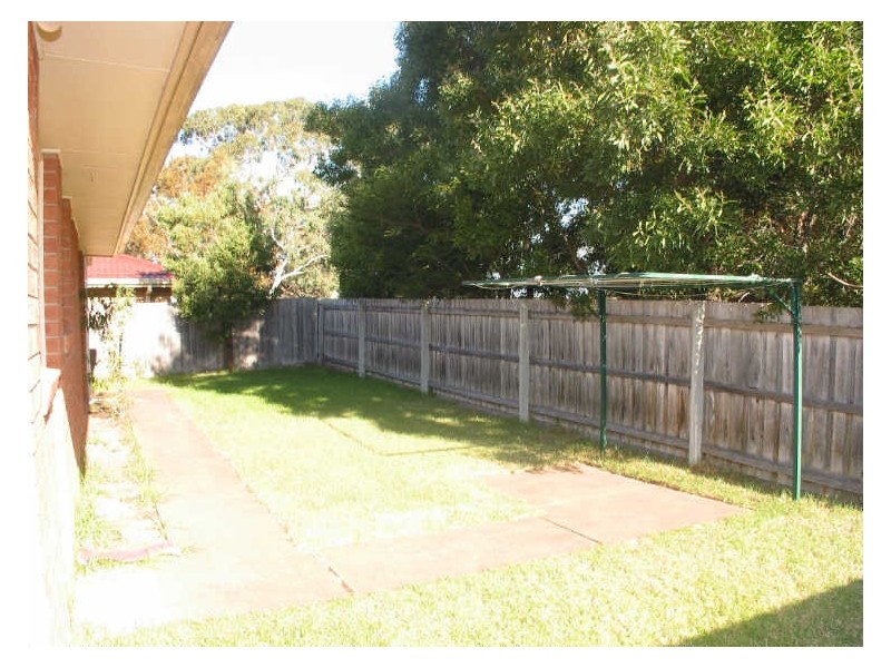 4/110 Kelvinside Road, Noble Park VIC 3174