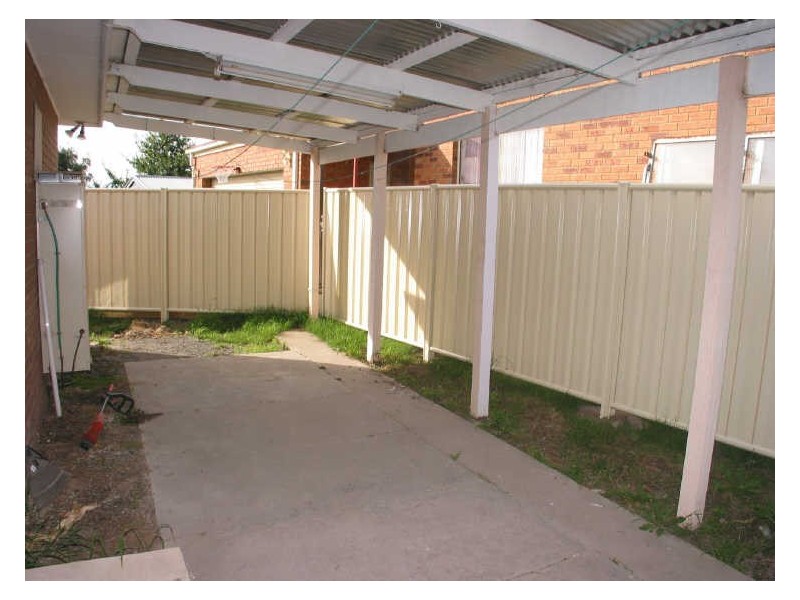 1/12 Rhoden Grove, Eumemmerring VIC 3177