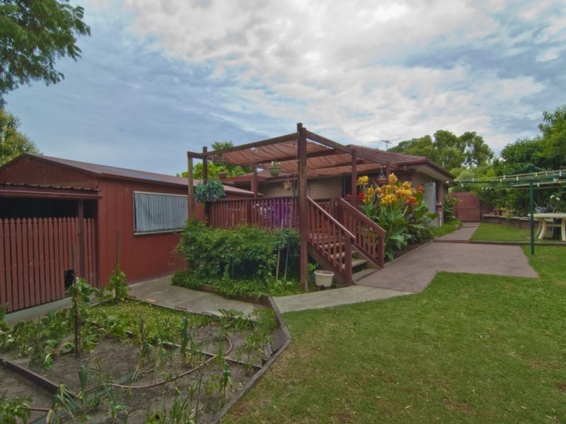 6 Paul Court, Endeavour Hills VIC 3802