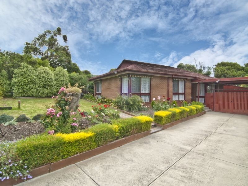 6 Paul Court, Endeavour Hills VIC 3802