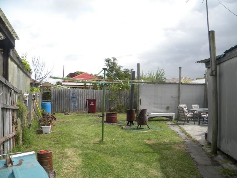 21 Hughes Crescent, Dandenong North VIC 3175